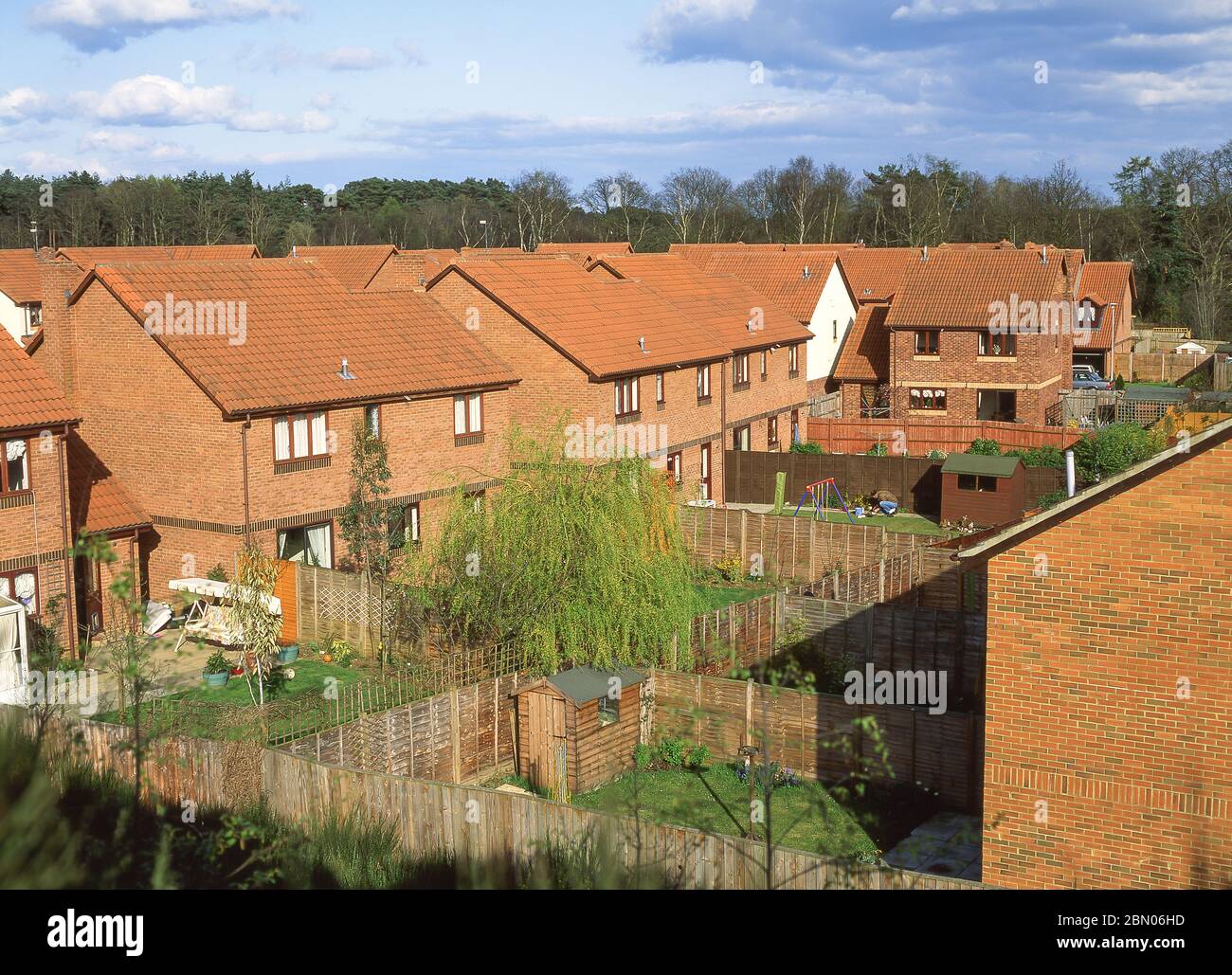 El desarrollo de viviendas, Martin's Heron, Bracknell, Berkshire, Inglaterra, Reino Unido Foto de stock