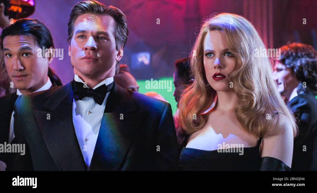 . Val Kilmer y Nicole Kidman en la película de ©Warner Bros : Batman  Forever (1995) . Argumento: Batman debe luchar contra el ex fiscal de  distrito Harvey Dent, que ahora es