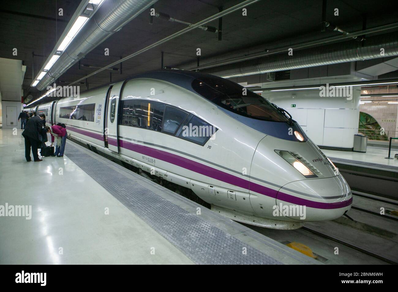 Circulaciones de trenes en la red ferroviaria española Foto de stock