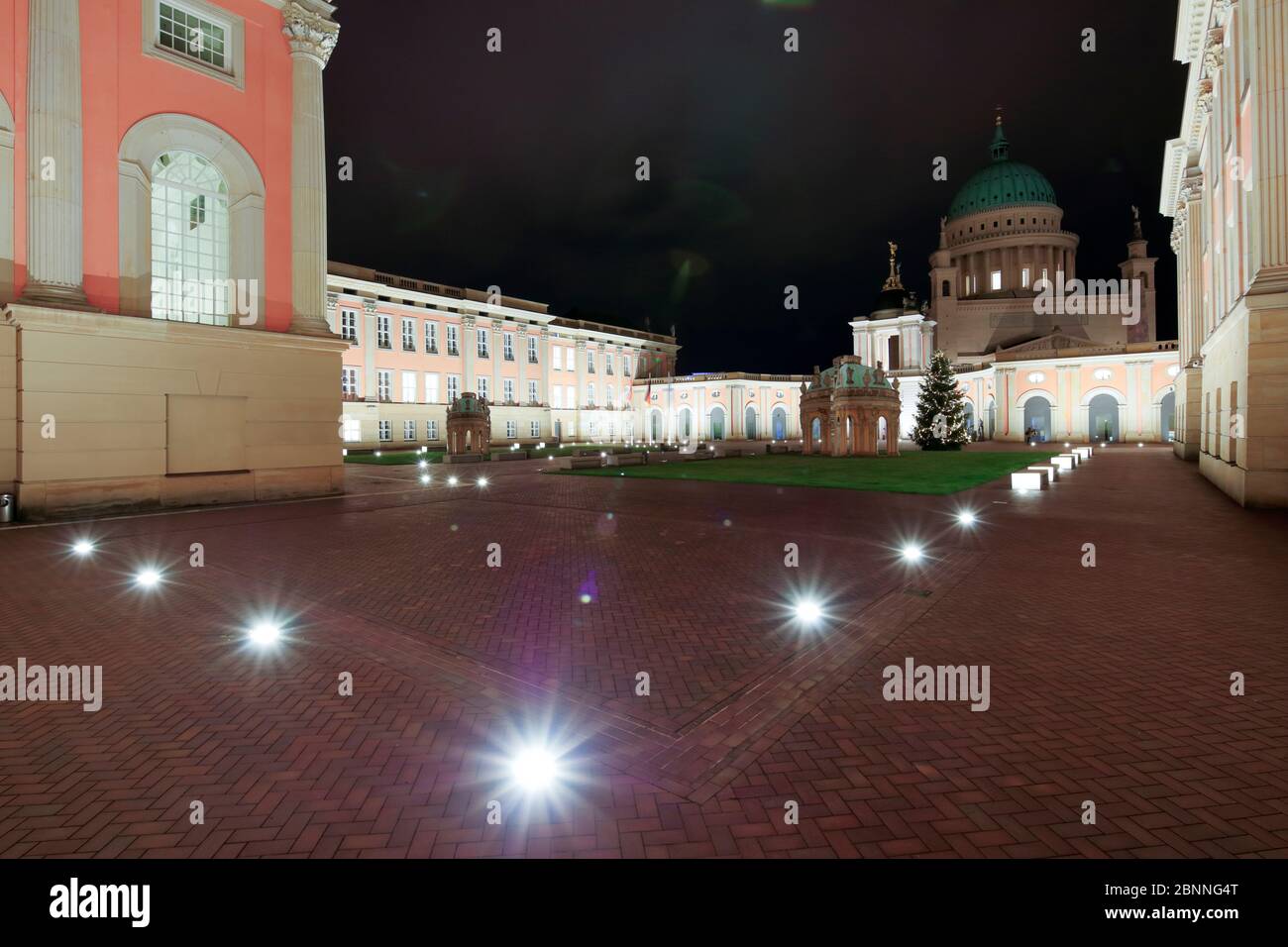 Palacio de la ciudad, Gobierno del Estado, Tribunal Interior, Hora Azul, Nikolaikirche, Potsdam, Brandenburgo, Alemania, Europa Foto de stock