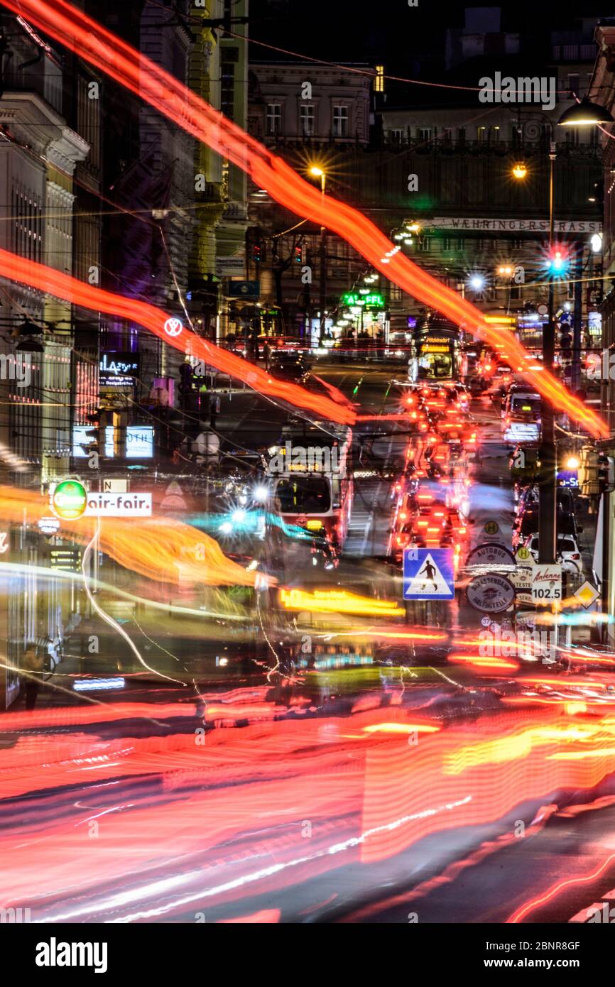 Viena, tranvía, coches, tráfico pesado, hora punta, Währinger Straße, 09. Alsergrund, Austria Foto de stock