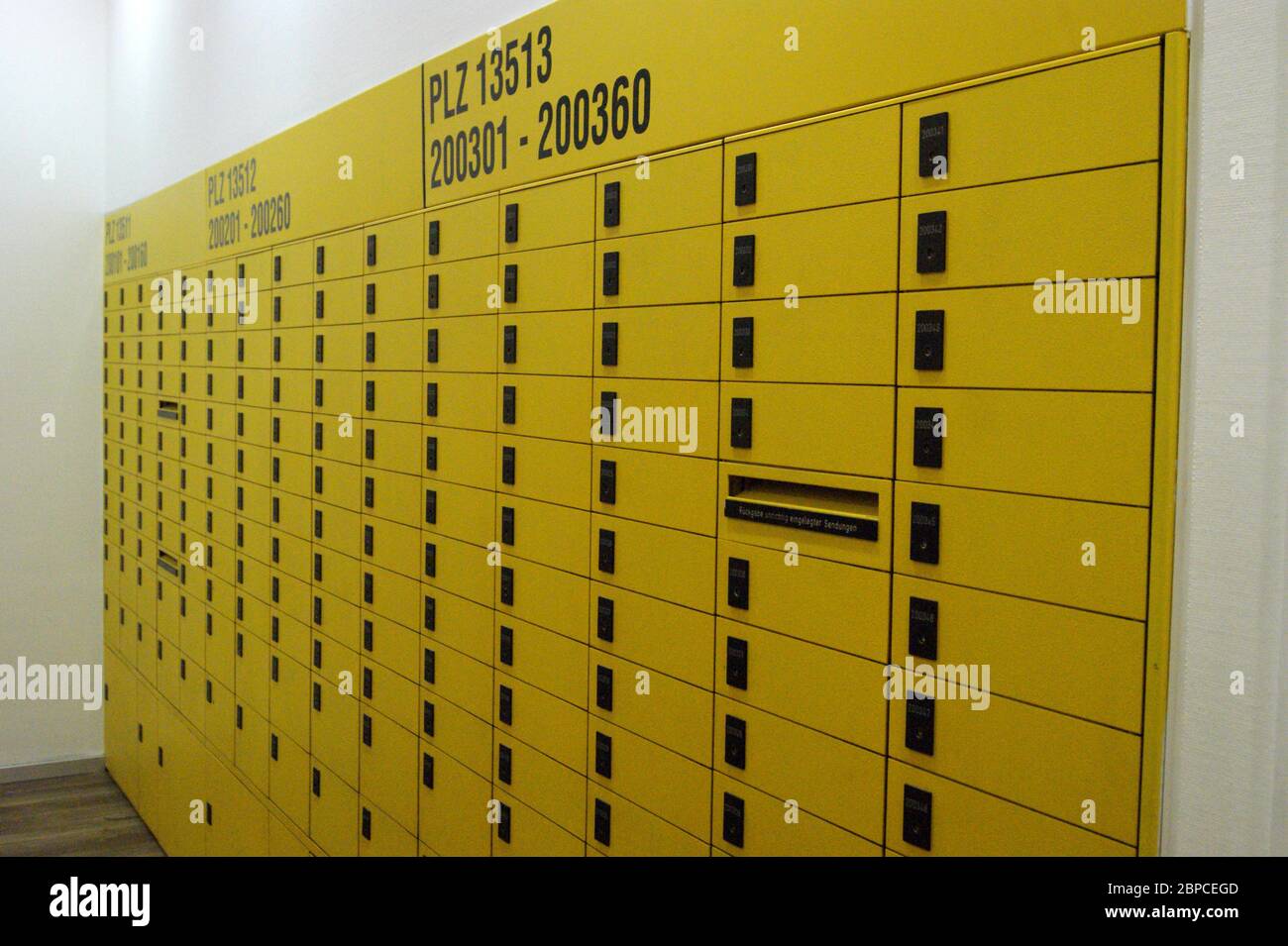 Postfachanlage der Deutschen Post. Foto de stock
