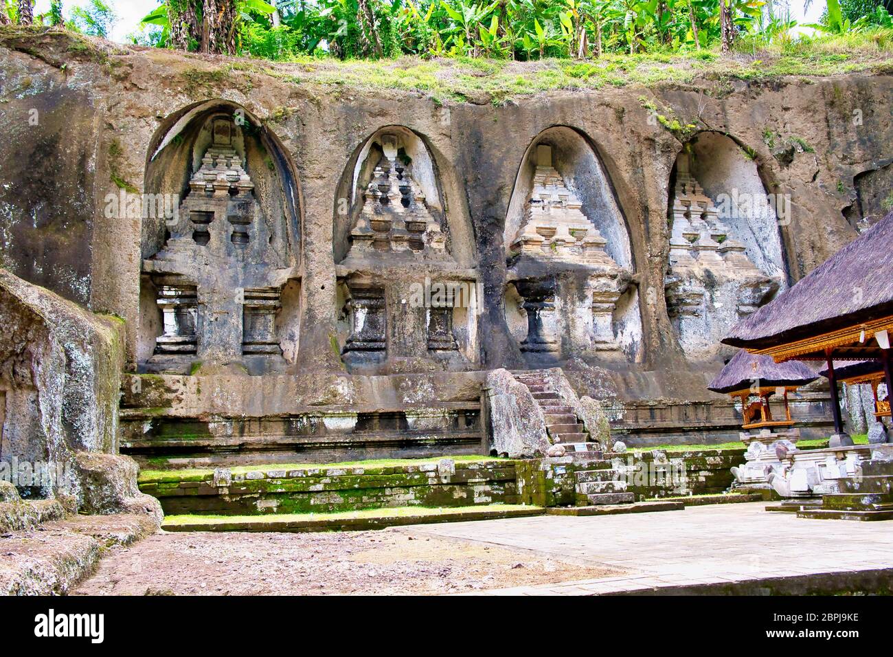 Templo Pura Gunung Kawi en Ubud, Isla de Bali, Indonesia. Antiguo