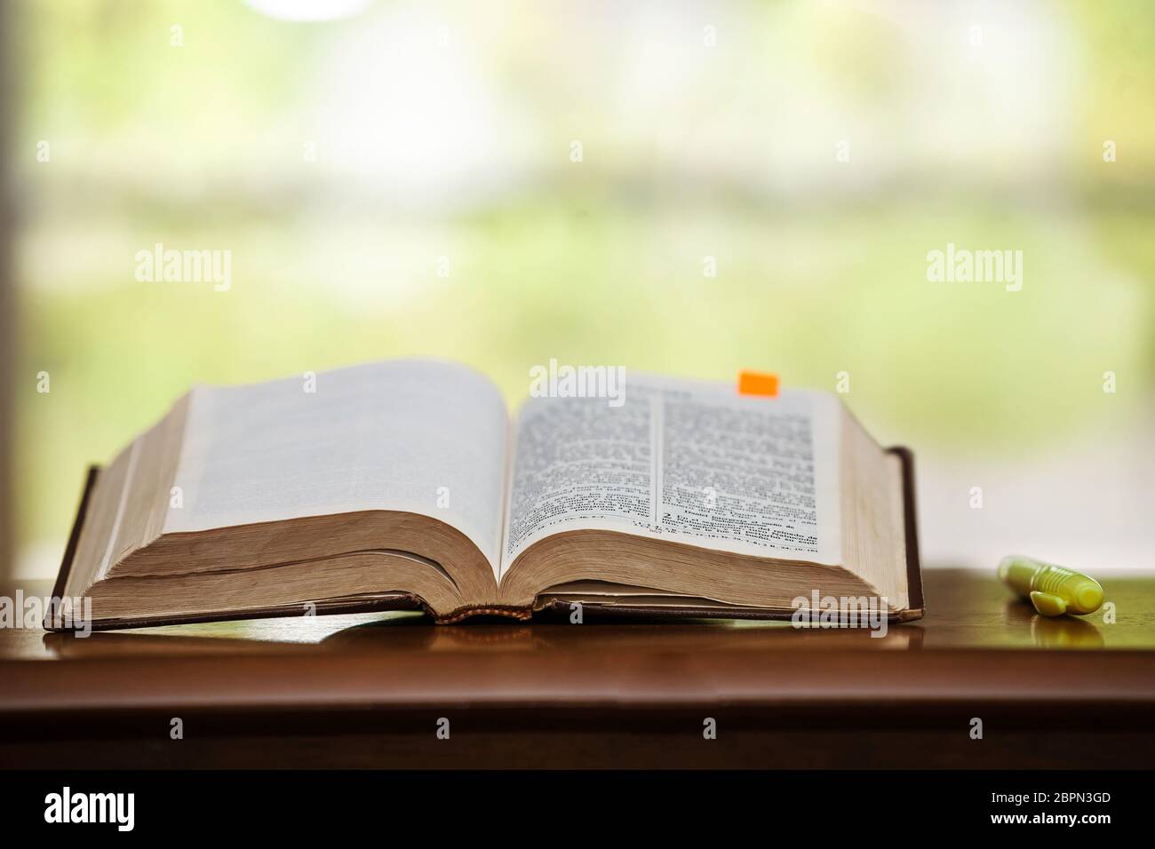 Palabra de dios fotografías e imágenes de alta resolución - Alamy Palabra de dios fotografías e imágenes de alta resolución - Alamy