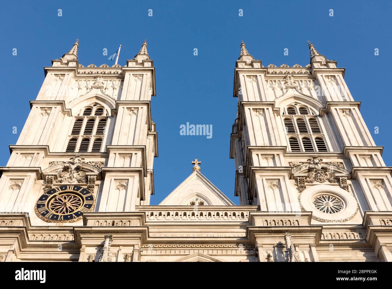Londres, Reino Unido - febrero 21, 2019: Torres de la Abadía de Westminster fundada por monjes benedictinos en 960AD, Westminster, Londres, Reino Unido, Fe Foto de stock