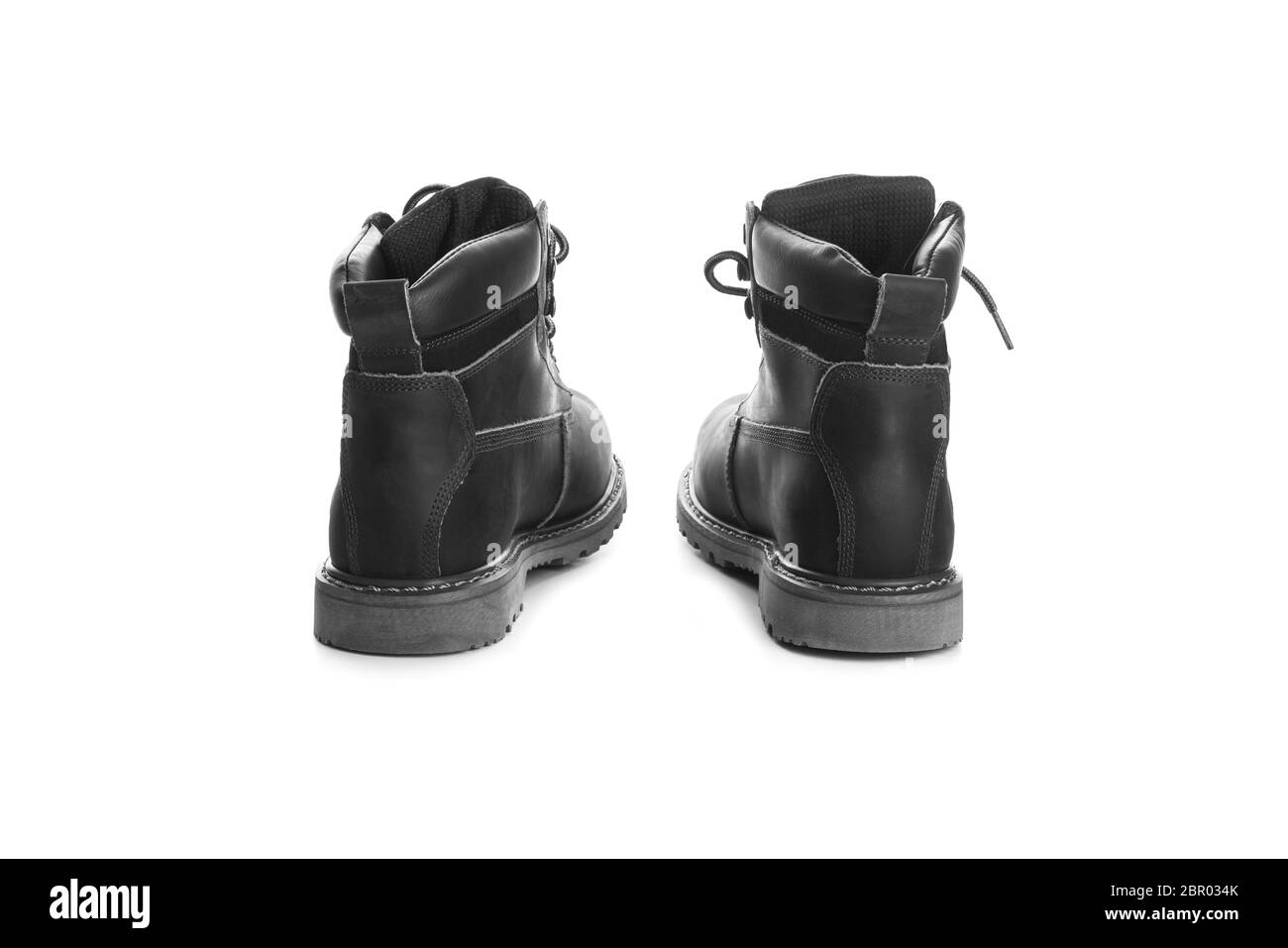 Botas de hombre al tobillo, color negro, con nobuck cuero. Aislado sobre  fondo blanco, cerrado Fotografía de stock - Alamy