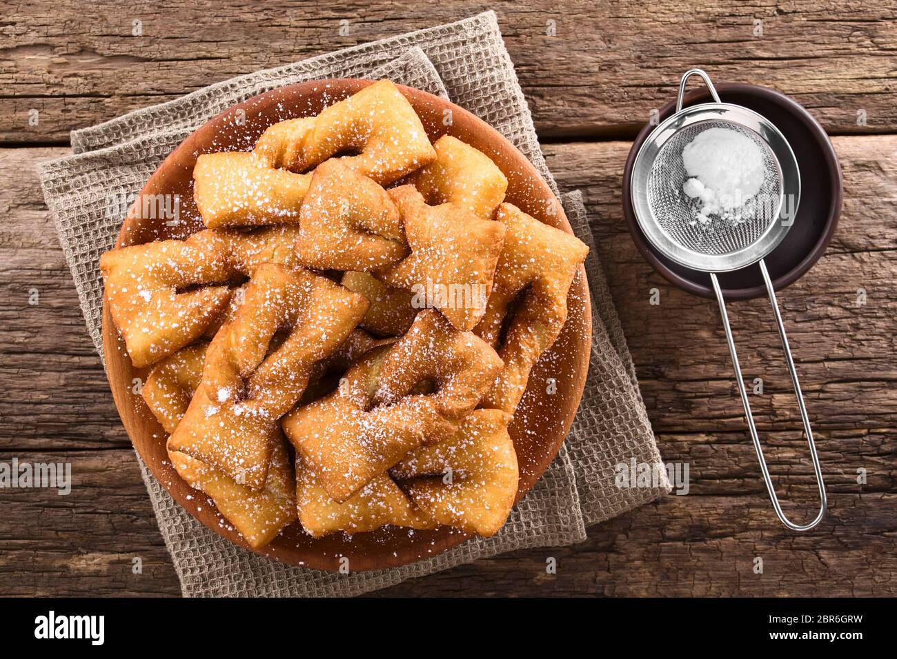 Calzones rotos fotograf as e im genes de alta resoluci n Alamy
