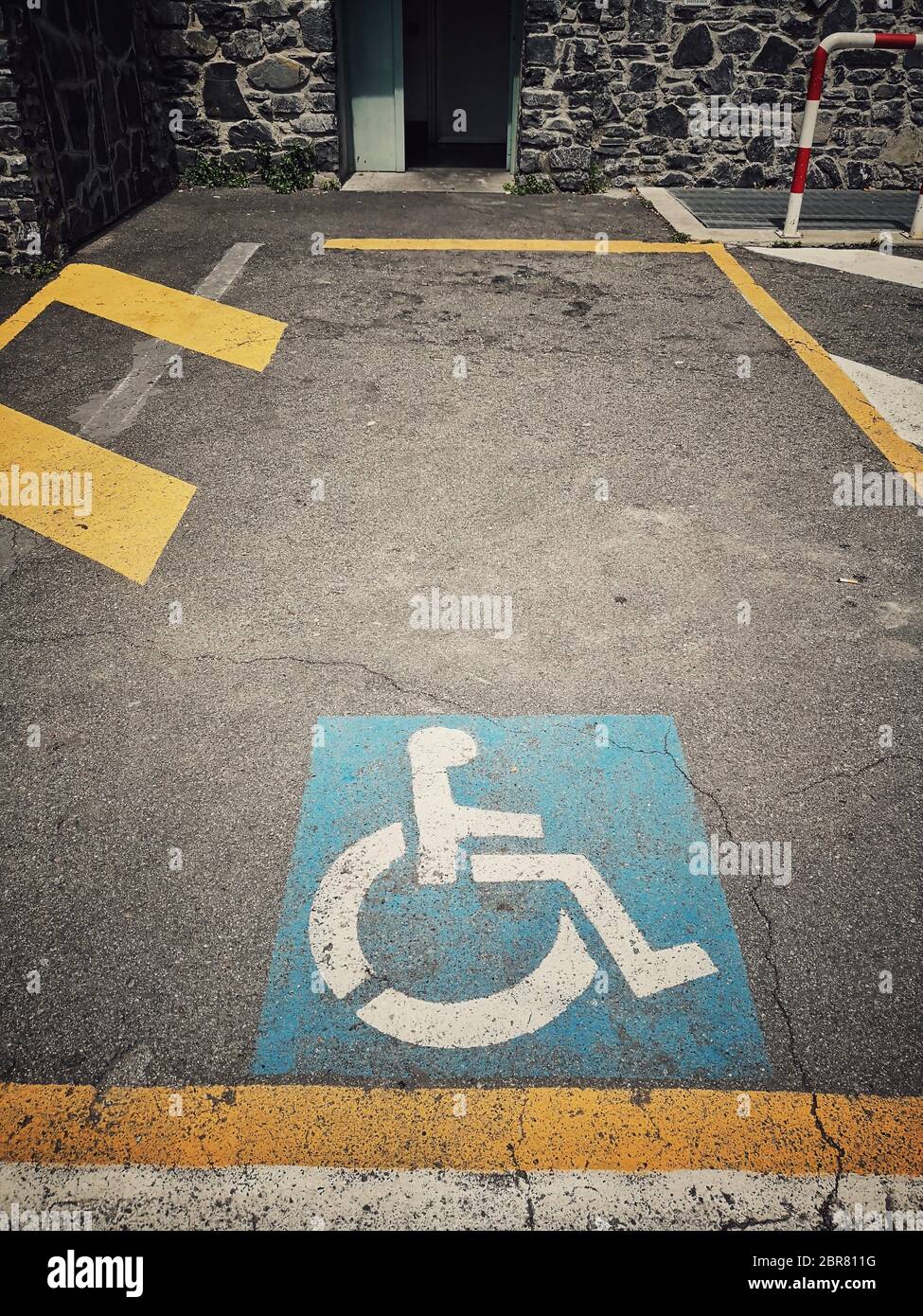 Espacio De Estacionamiento Vacio Fotos E Imagenes De Stock Alamy