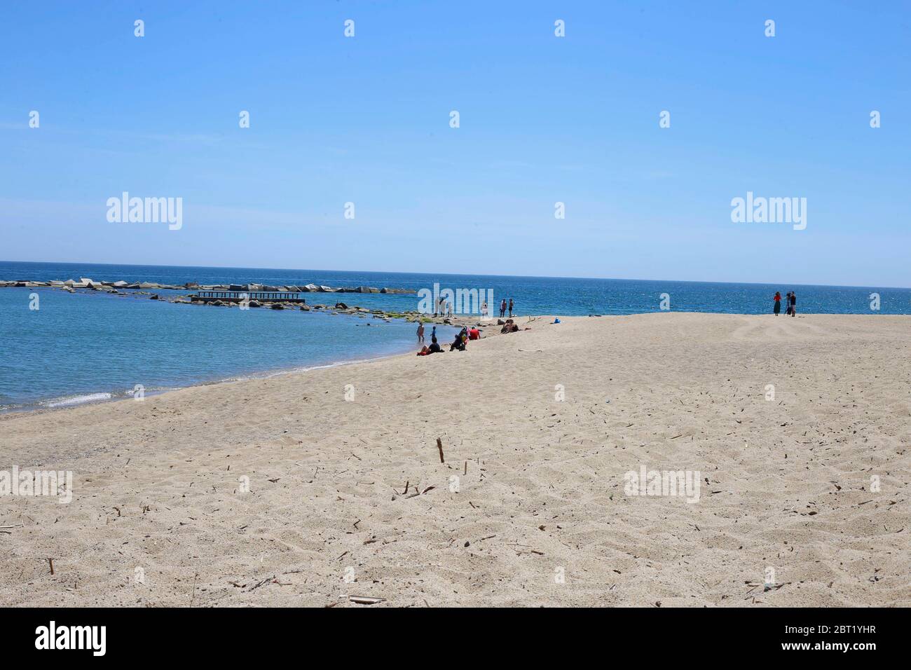 Barcelona Barcelona, España. 22 de mayo de 2020. BARCELONA, ESPAÑA - MAYO 22: Las playas de Barcelona se ven con menos gente este viernes, 22 de mayo, unas horas antes de que Barcelona entre en la etapa 1 de la desescalada el 22 de mayo de 2020 durante la emergencia del coronavirus. Foto de Elkin Cabarcas/Cordon Press Credit: CORDON PRESS/Alamy Live News Foto de stock