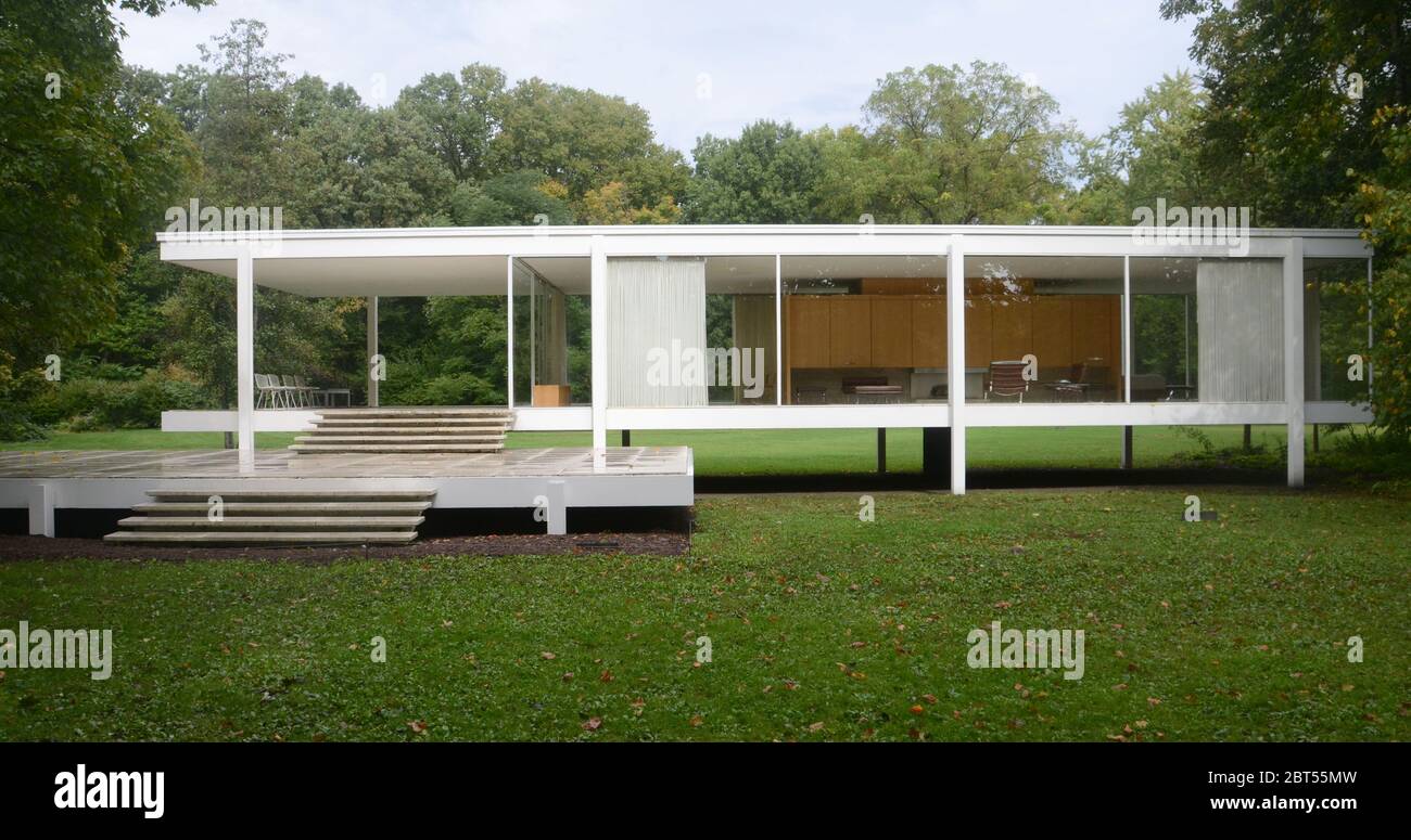 Farnsworth house mies van der rohe fotografías e imágenes de alta  resolución - Alamy