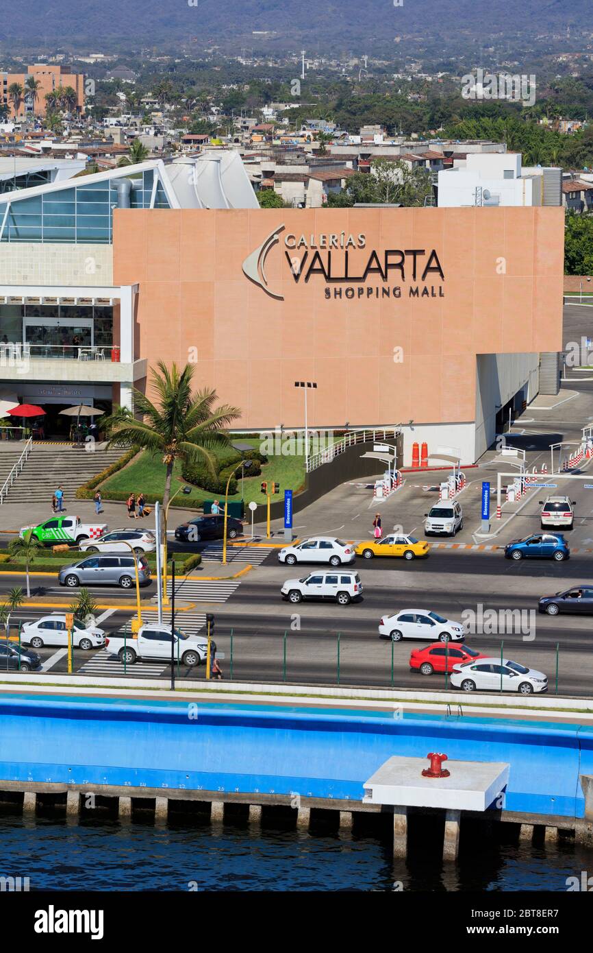Gallerias Shopping Mall, Marina District, Puerto Vallarta, Jalisco State,  México Fotografía de stock - Alamy