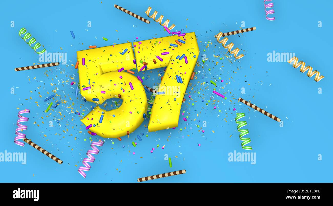 Número 57 para cumpleaños, aniversario o promoción, en letras amarillas gruesas sobre un fondo azul decorado con caramelos, streamers, pajuelas de chocolate y. Foto de stock
