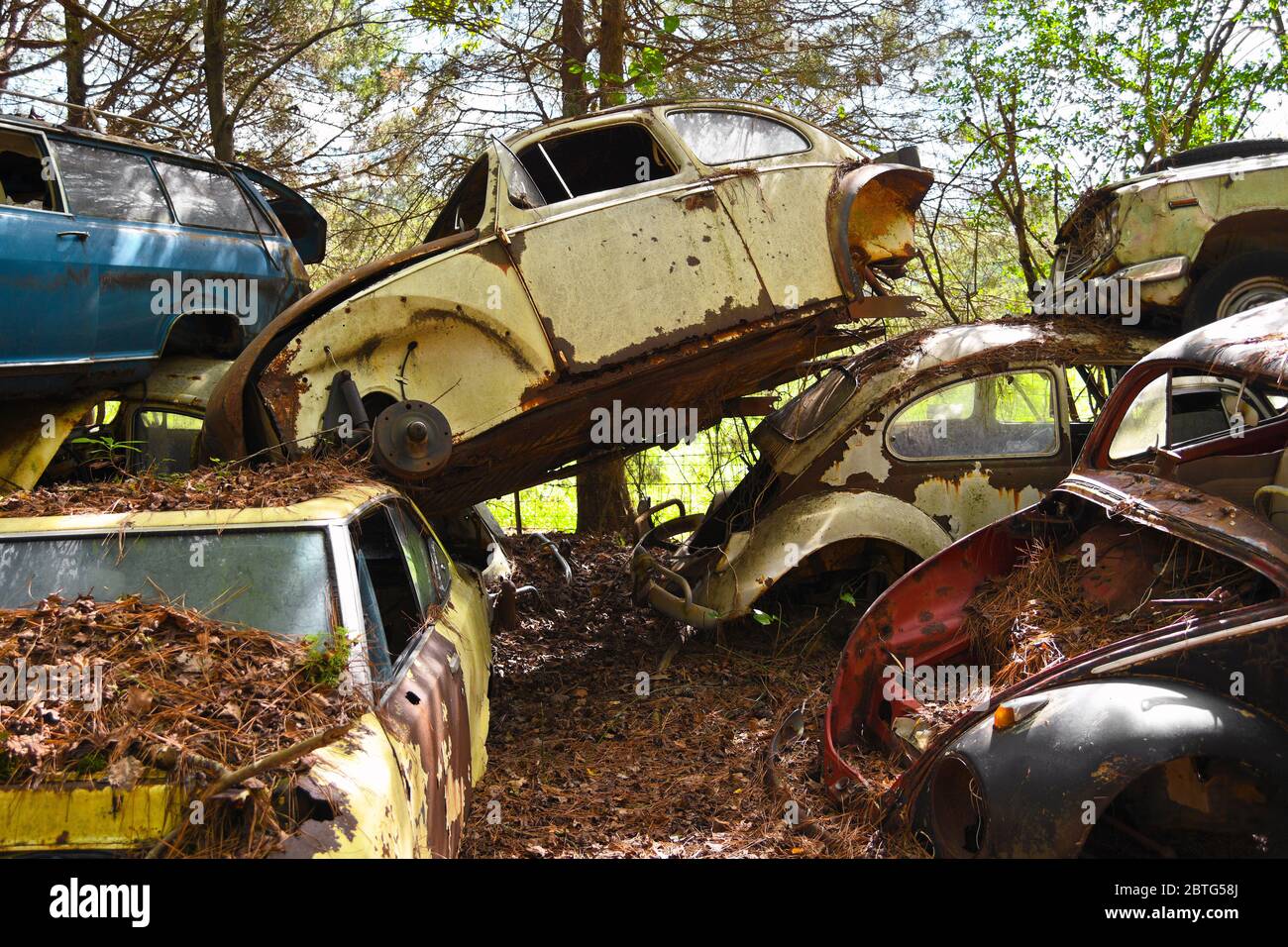Stacked cars fotografías e imágenes de alta resolución Alamy