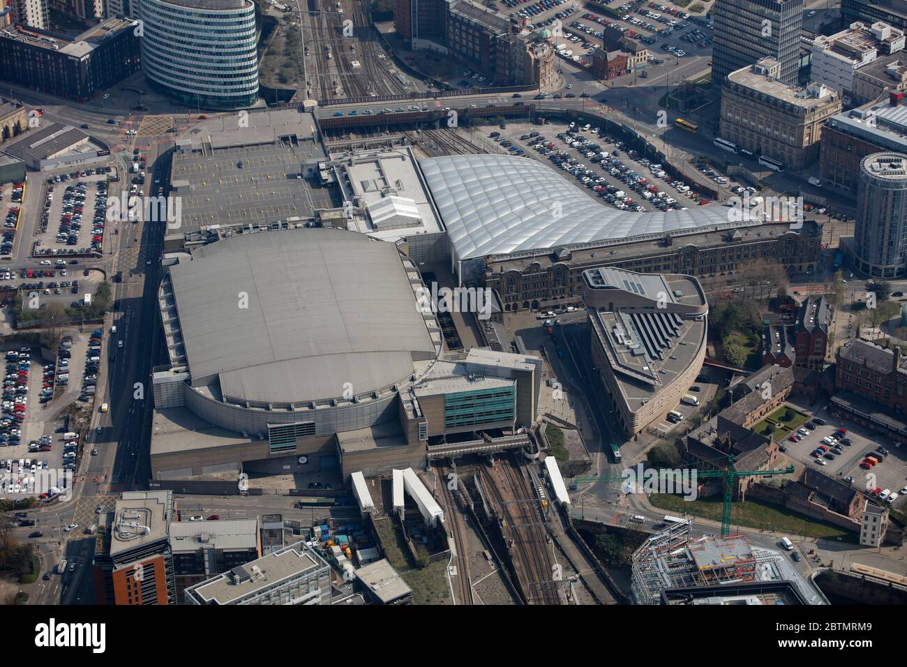 Vista aérea del Manchester Arena y la estación Manchester Victoria Foto de stock