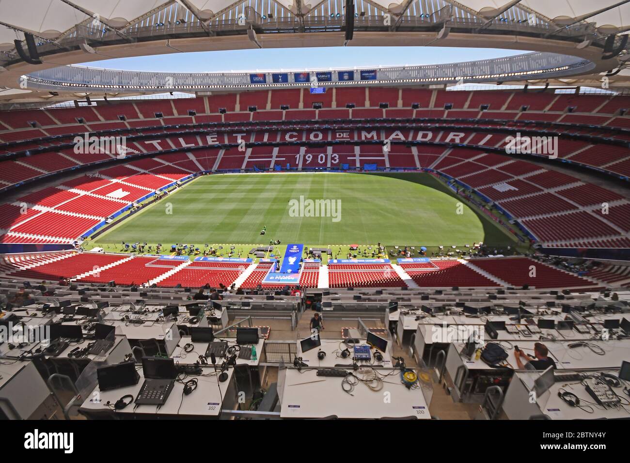 MADRID, ESPAÑA - 31 DE MAYO de 2019: Vista general del lugar representado un día antes de la final de la Liga de Campeones de la UEFA 2018/19 entre Tottenham Hotspur (Inglaterra) y Liverpool FC (Inglaterra) en Wanda Metropolitano. Foto de stock