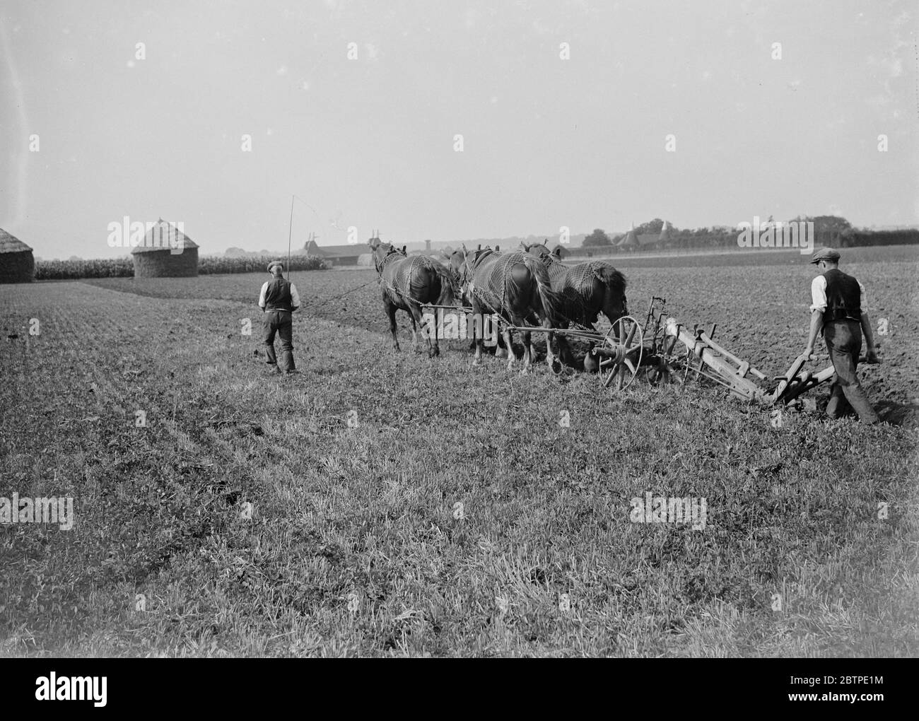Kent equipo de arado . 1935 . Foto de stock