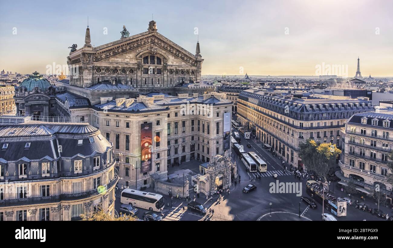 Vista panorámica de la ciudad de París desde arriba Foto de stock