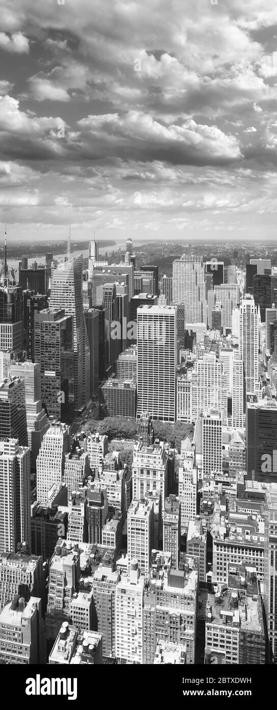 Vista aérea en blanco y negro de la ciudad de Nueva York, EE.UU. Foto de stock