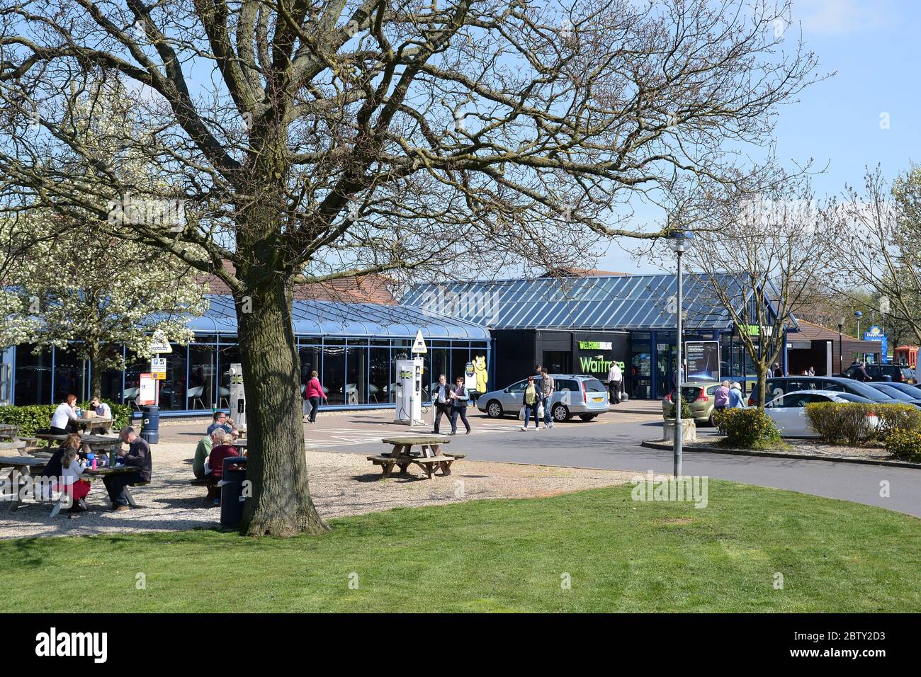 La estación de servicio de la autopista Welcome Break en la M40 cerca de Warwick. Foto de stock