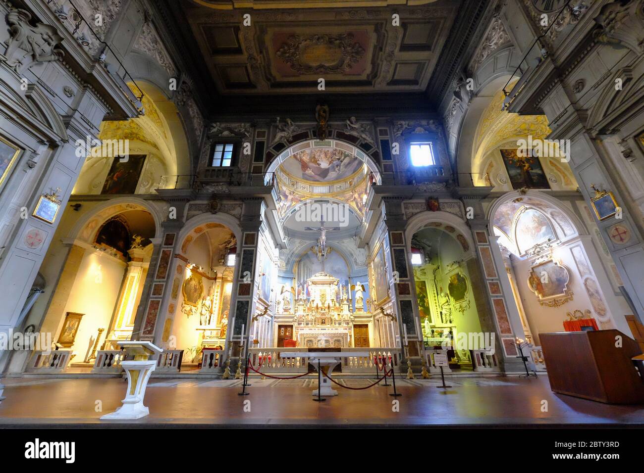 La iglesia de San Salvatore di Ognissanti, Florencia, Toscana, Italia