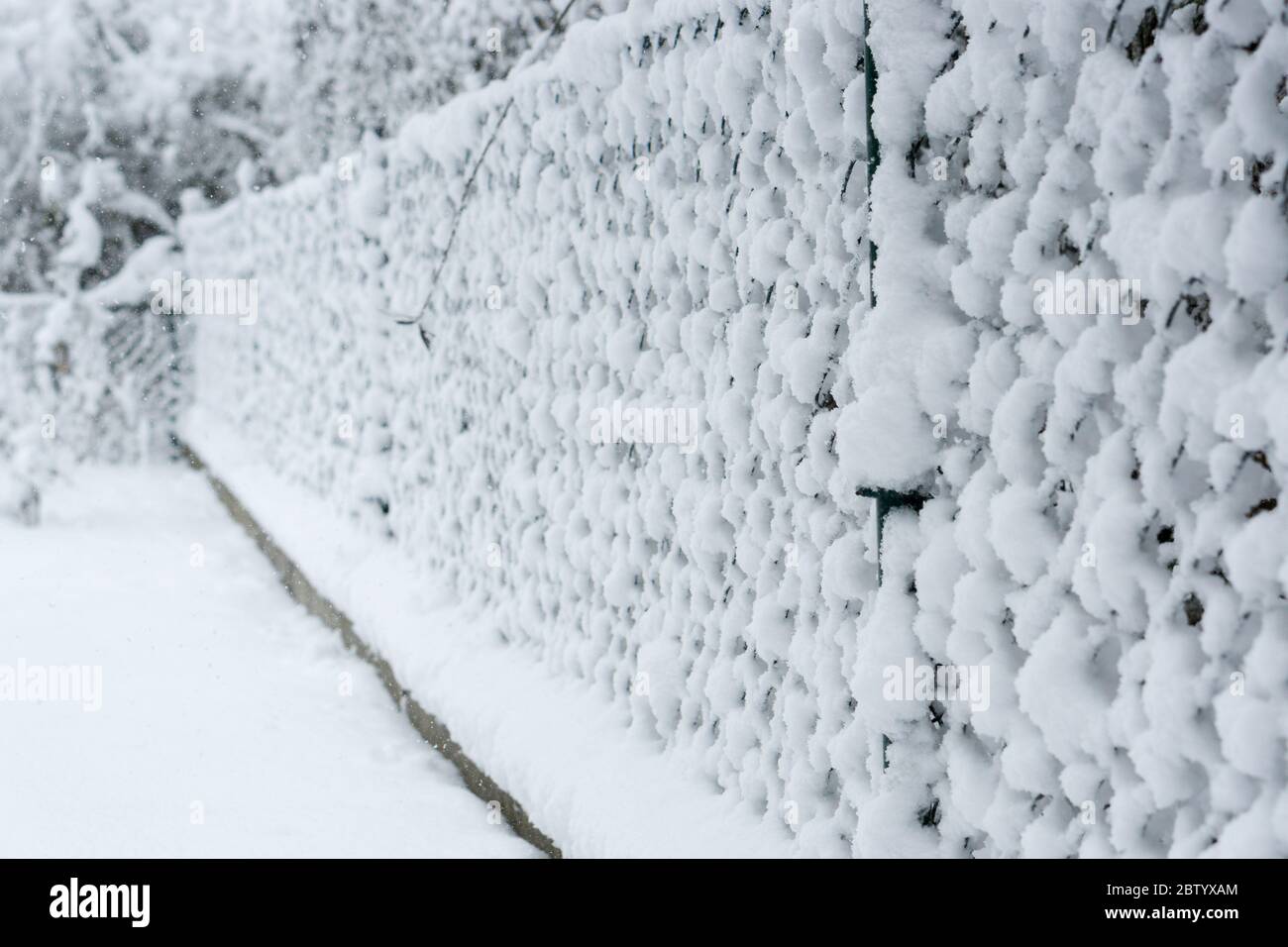 Cerca de cadena cubierta de nieve en Baja Baviera Alemania Foto de stock