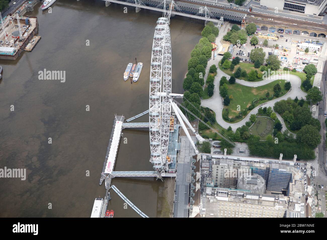 Vista aérea de London Eye y Jubilee Gardens, Londres, Reino Unido Foto de stock