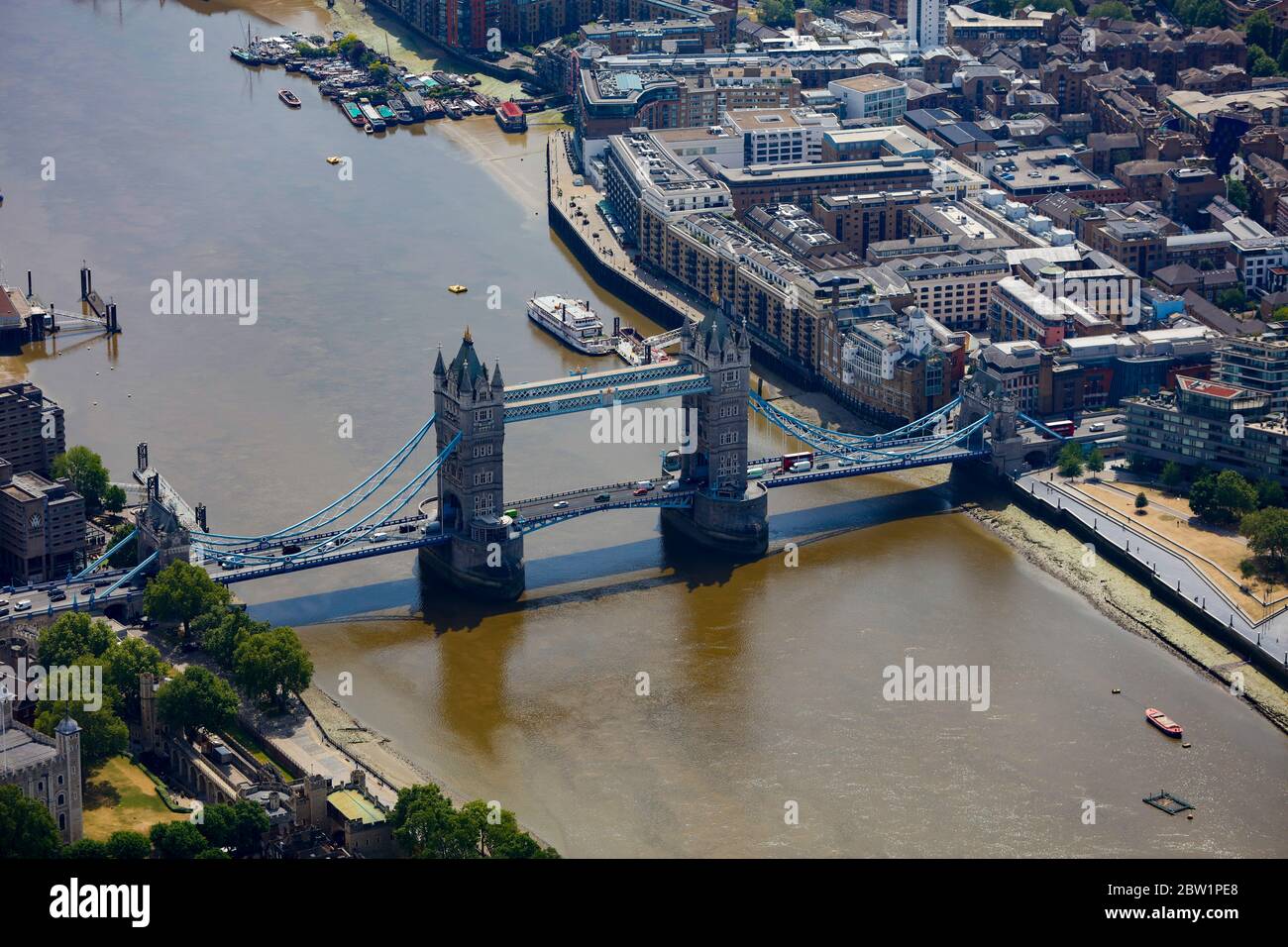 Vista aérea del Tower Bridge en Londres, Reino Unido Foto de stock