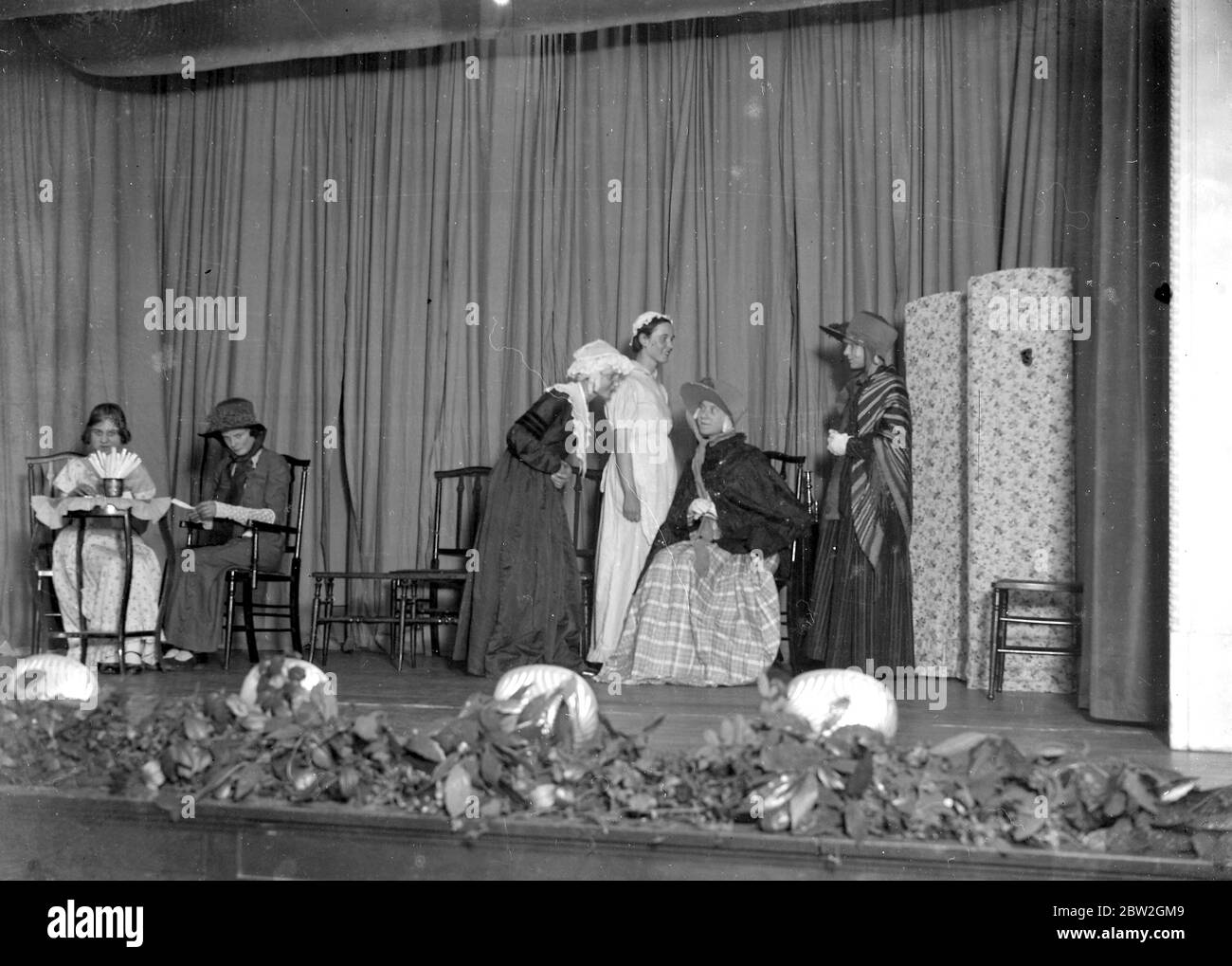 Obras de teatro de la Escuela Central. 1934 Foto de stock