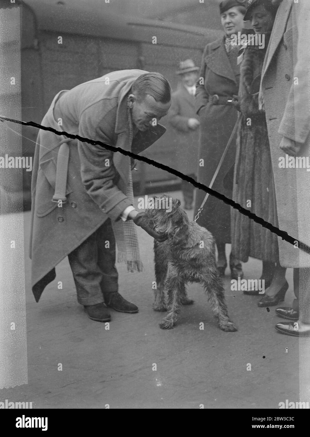 Noel Coward , famoso actor británico, se va a América. 1 de noviembre de 1934 Foto de stock