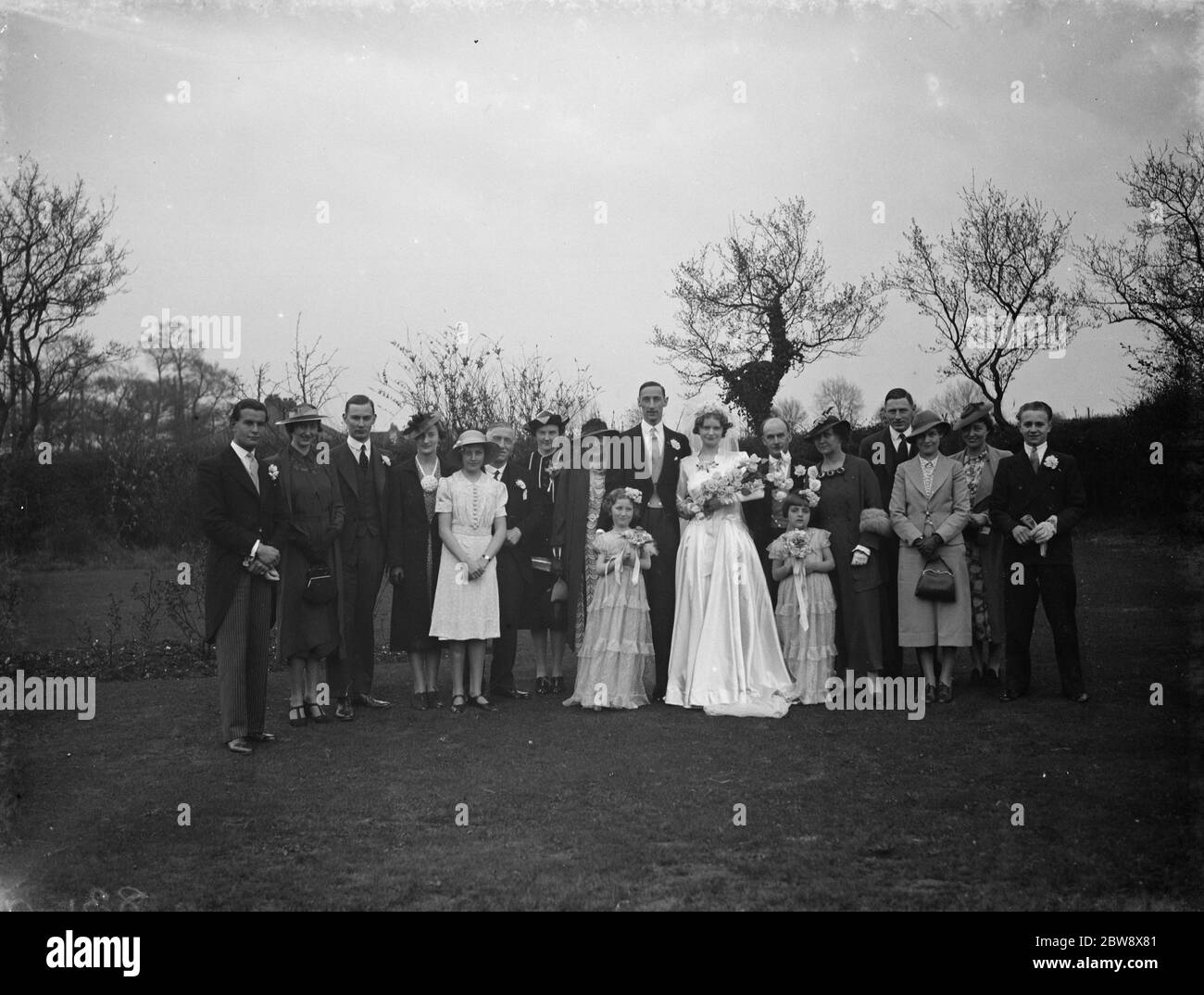 Jones E y Miss Easton , bodas , grupos . 1938 Foto de stock