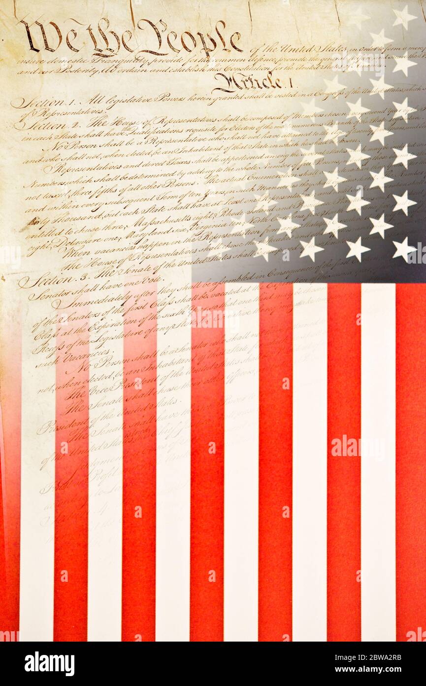 Bandera de EE.UU. Y Constitución Americana, 4 de julio concepto día de la Independencia Foto de stock