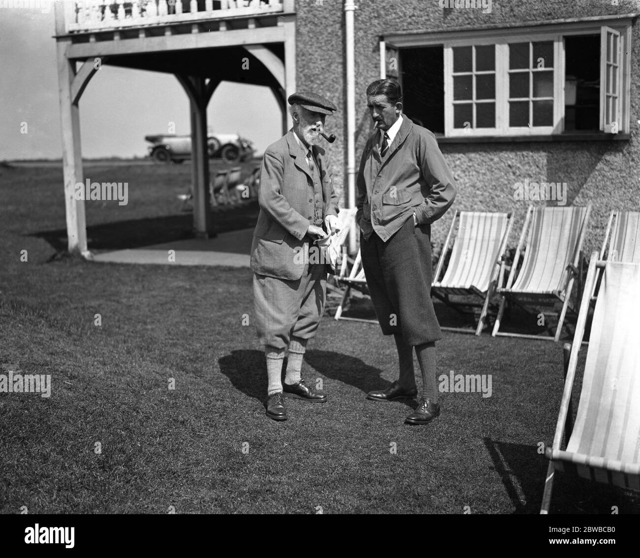 Torneo de golf parlamentario en Prince's, Sandwich . Lord Joicey y Sir George Hennessey . Foto de stock