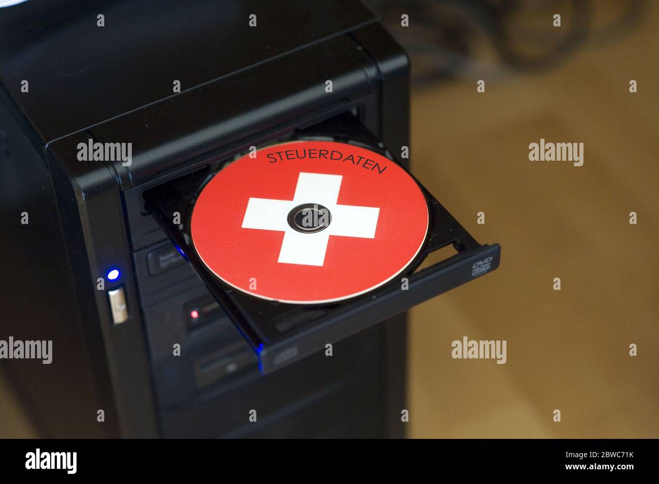 Schweizer Daten CD, Scharzgeld, anonyme Konten, Bankkunden, Foto de stock