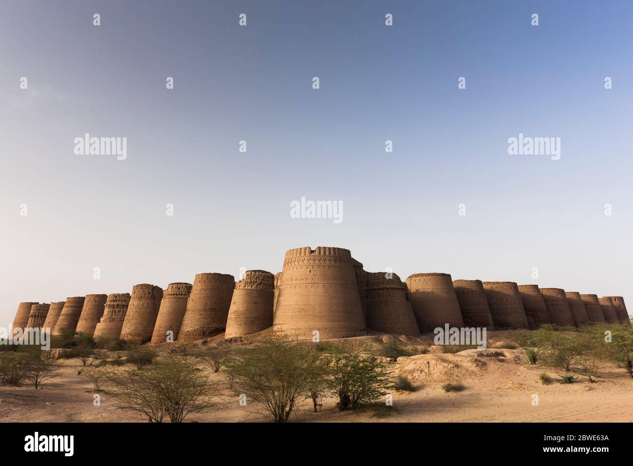 Derawar Fort, Derawar, distrito de Bahawalpur, provincia de Punjab, Pakistán, Asia del Sur, Asia Foto de stock