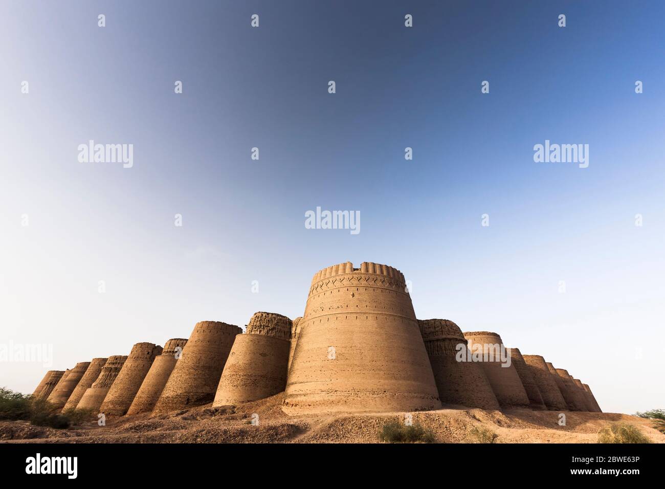 Derawar Fort, Derawar, distrito de Bahawalpur, provincia de Punjab, Pakistán, Asia del Sur, Asia Foto de stock