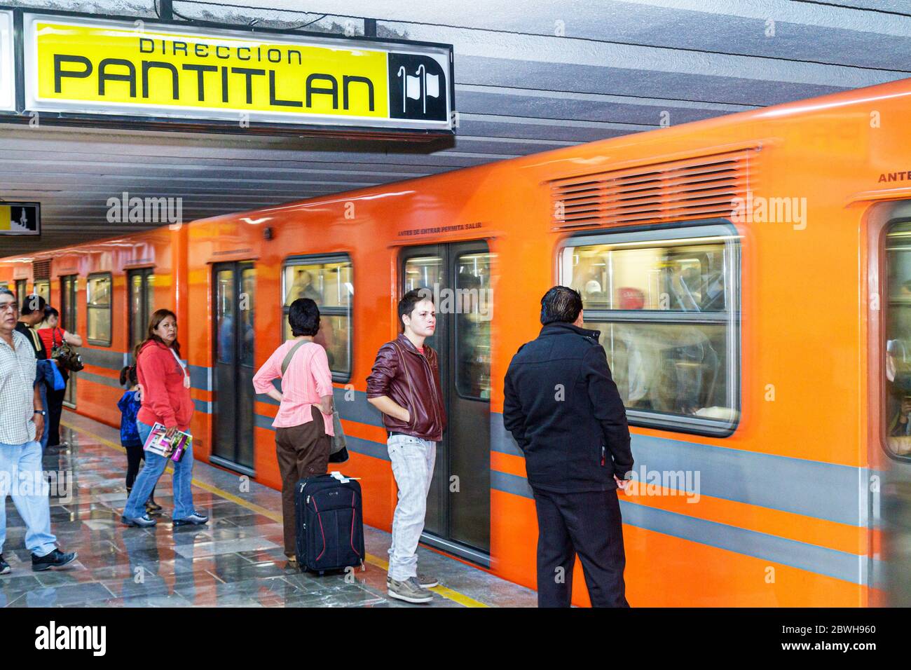 Ciudad de México,DF México,Distrito Federal,Distrito Federal,Aeropuerto Internacional Benito Juárez,MEX,Ciudad de México,Metro,Metro de la México, Terminal Aerea St Fotografía de stock - Alamy Ciudad de México,DF México,Distrito Federal,Distrito Federal,Aeropuerto Internacional Benito Juárez,MEX,Ciudad de México,Metro,Metro de la México, Terminal Aerea St Fotografía de stock - Alamy