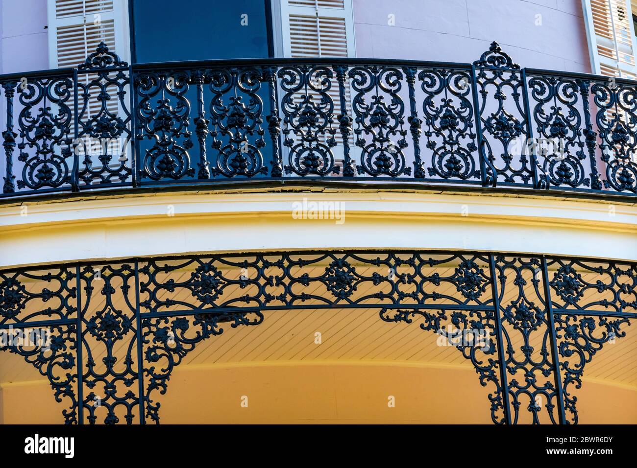 Decoraciones De Hierro Forjado Fotos e Imágenes de stock - Alamy