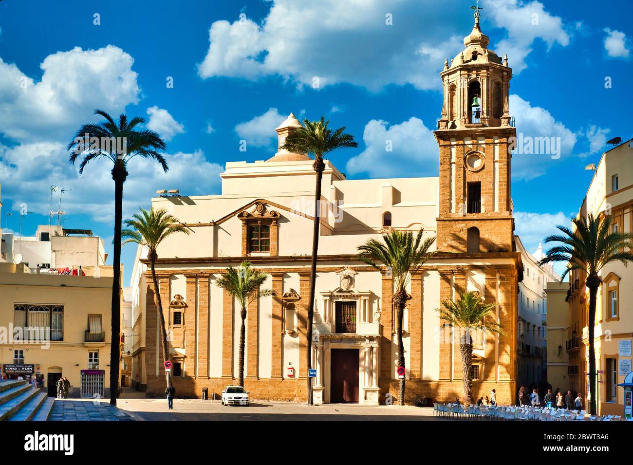 La Iglesia de Santiago Apóstol, de la iglisia Santiago Apostol, Cádiz