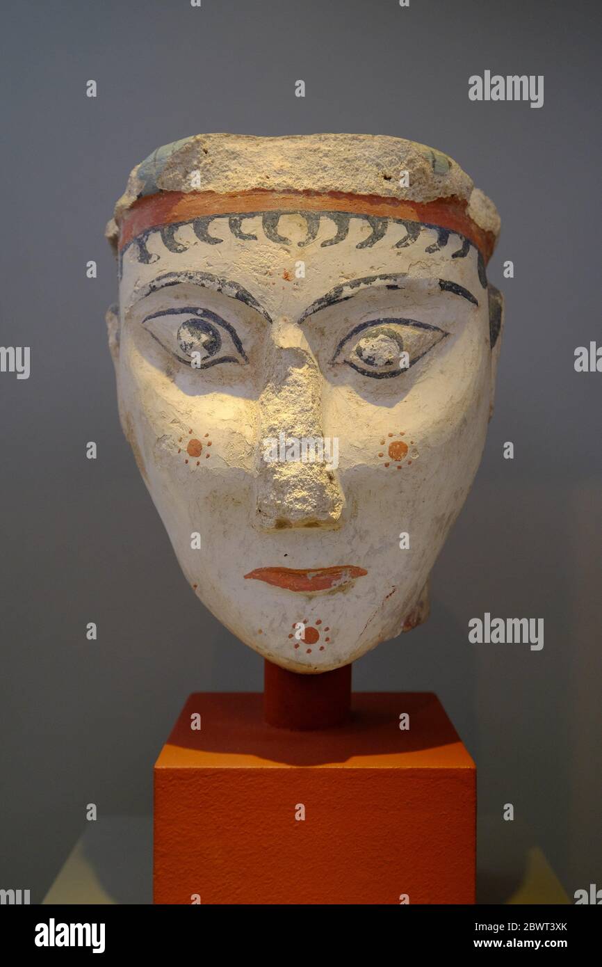 Cabeza de yeso de una diosa de la Acrópolis de Micenas, Museo Arqueológico Nacional, Atenas, Grecia, Europa Foto de stock