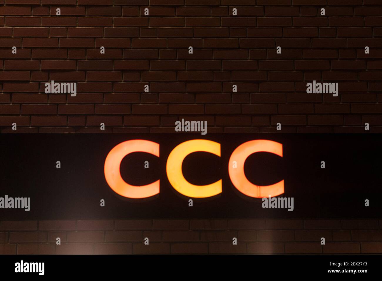 Zapatos ccc fotografías e imágenes de alta resolución - Alamy