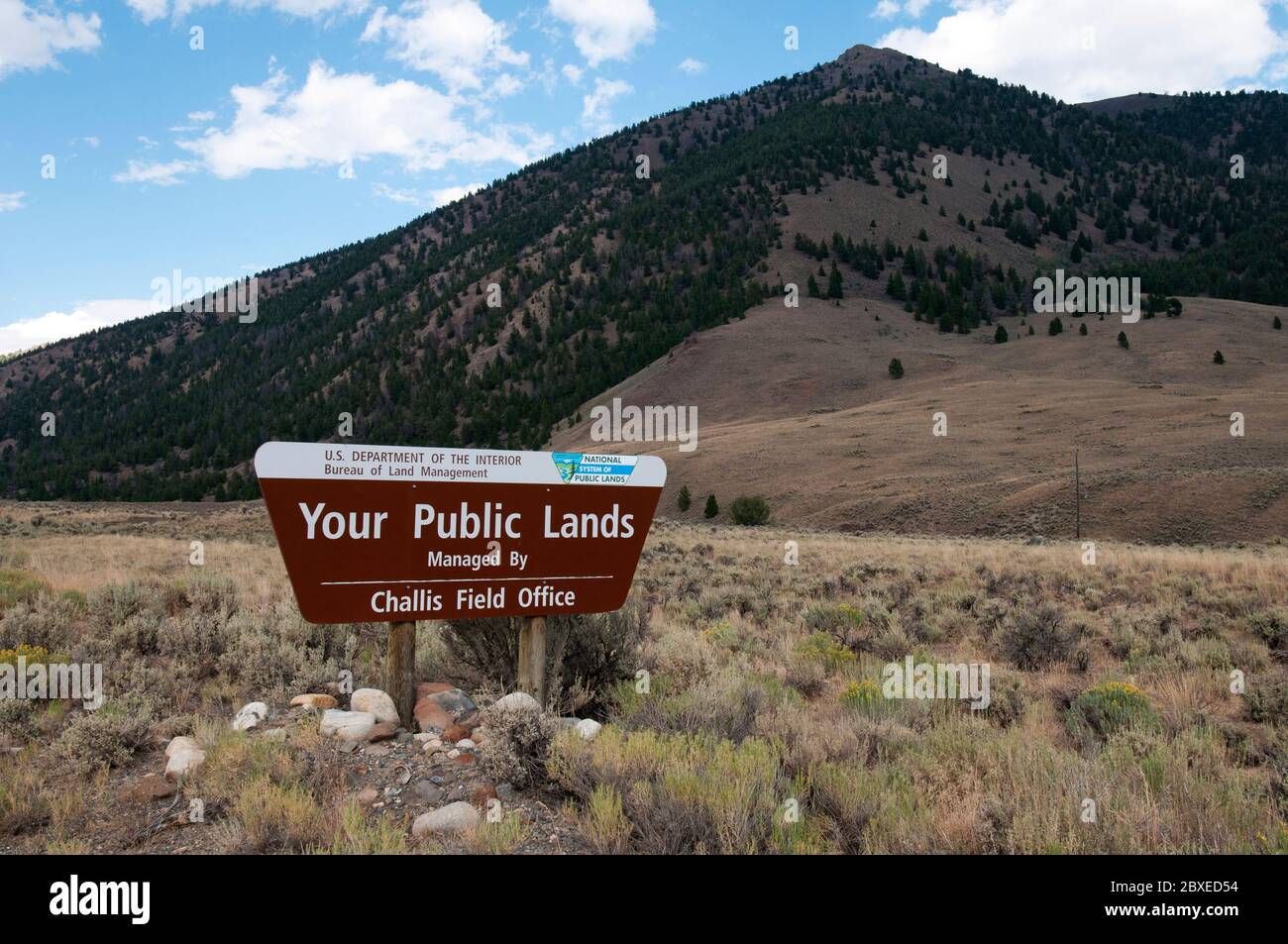"Tus tierras públicas" BLM firma en el condado de Custer cerca de la cuenca del cobre, ID Foto de stock