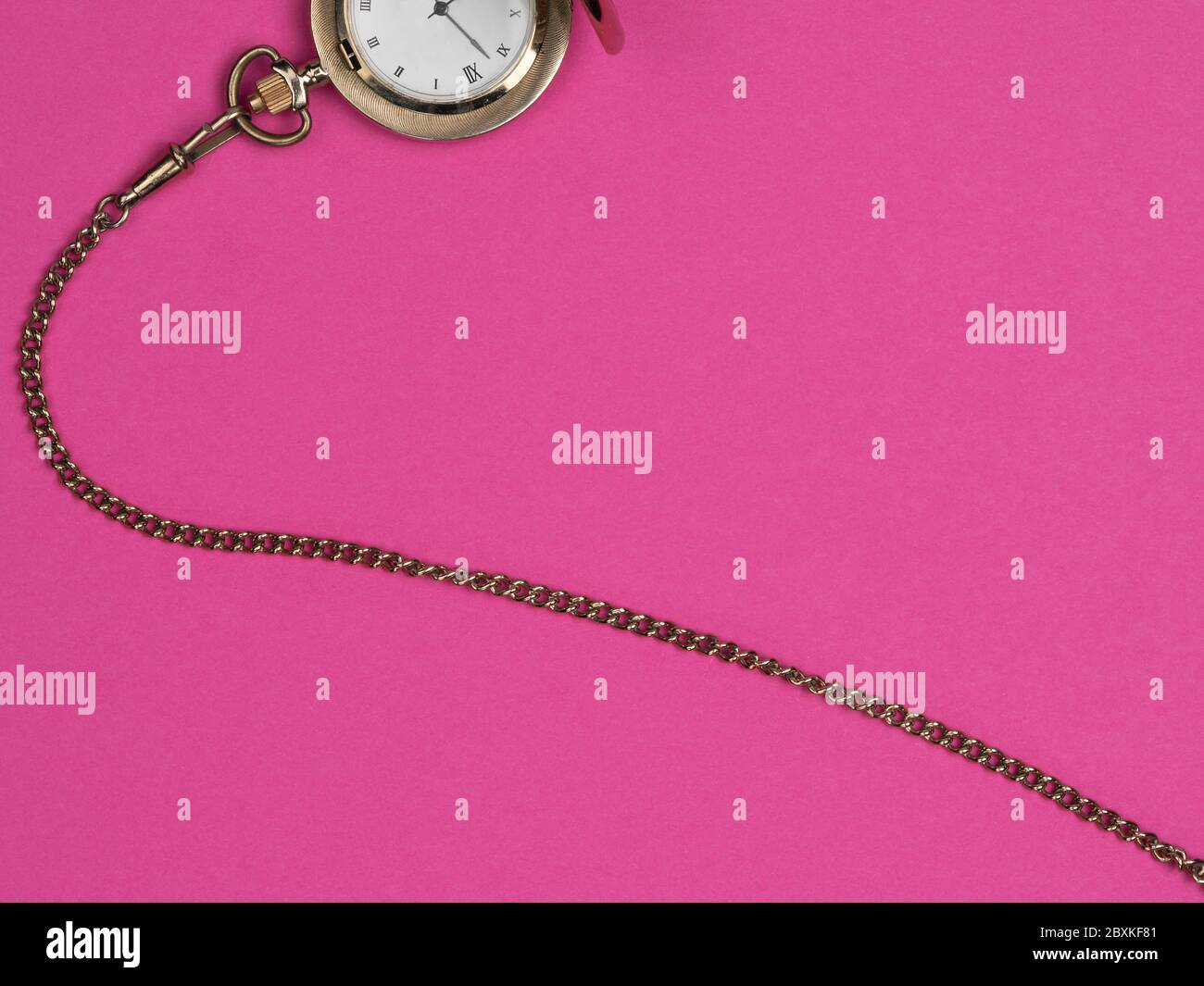 Watch on a chain fotografías e imágenes de alta resolución Alamy