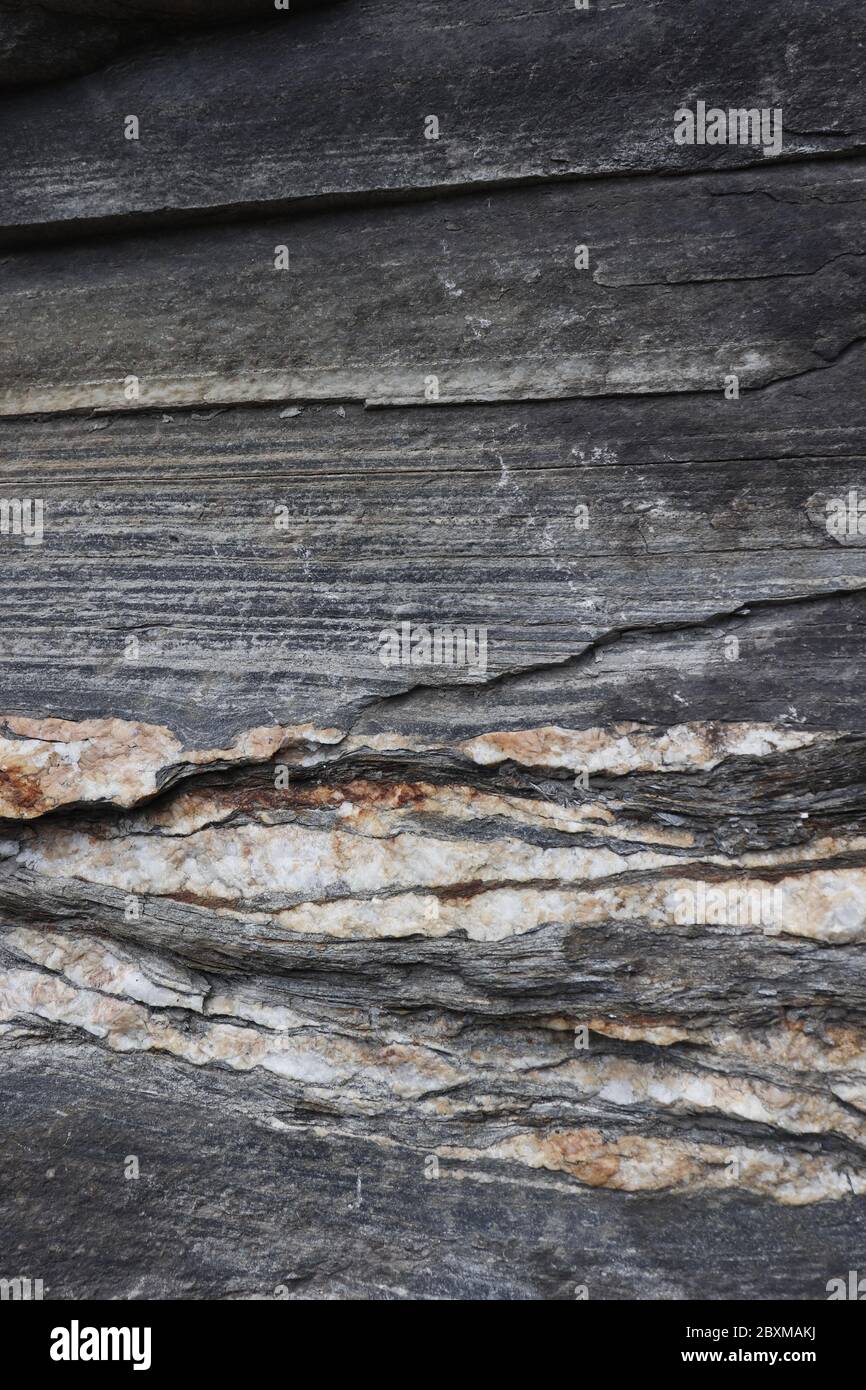 Quatz venas en el rock visto de cerca. Foto de stock