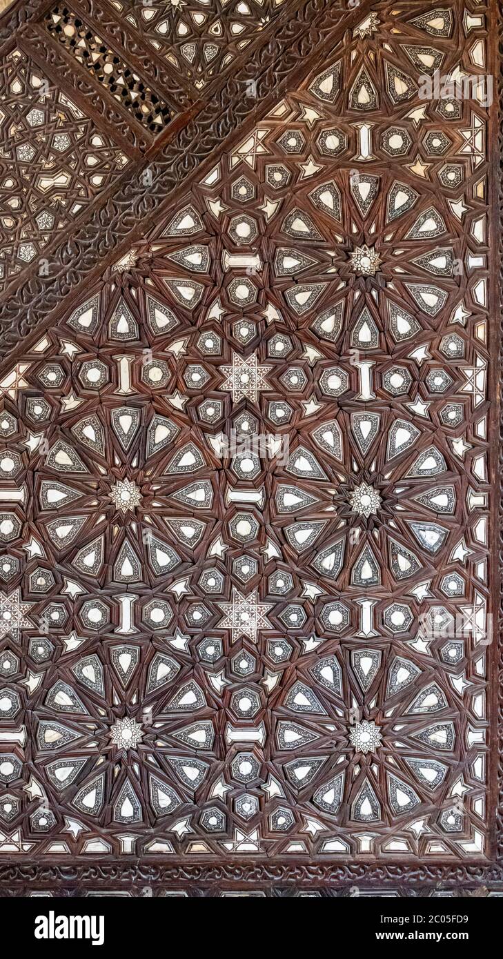 Detalle del inlay, ahora robada, en minbar de complejo de Sultan al-Mu'ayyad, Cairo, Egipto Foto de stock