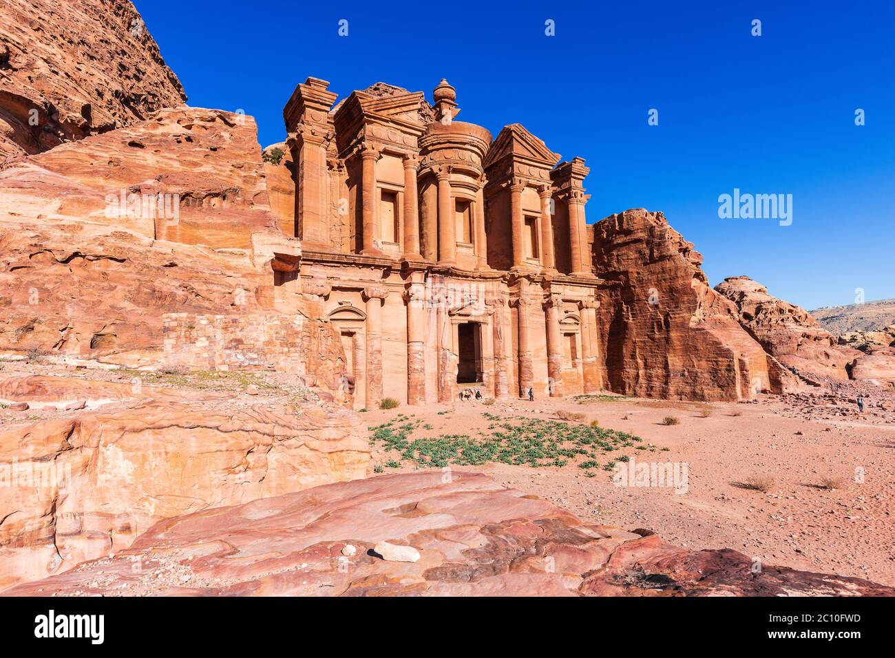 Petra, Jordania. Al-Khazneh (el Tesoro) en Petra, la capital del antiguo Reino nabateo. Foto de stock