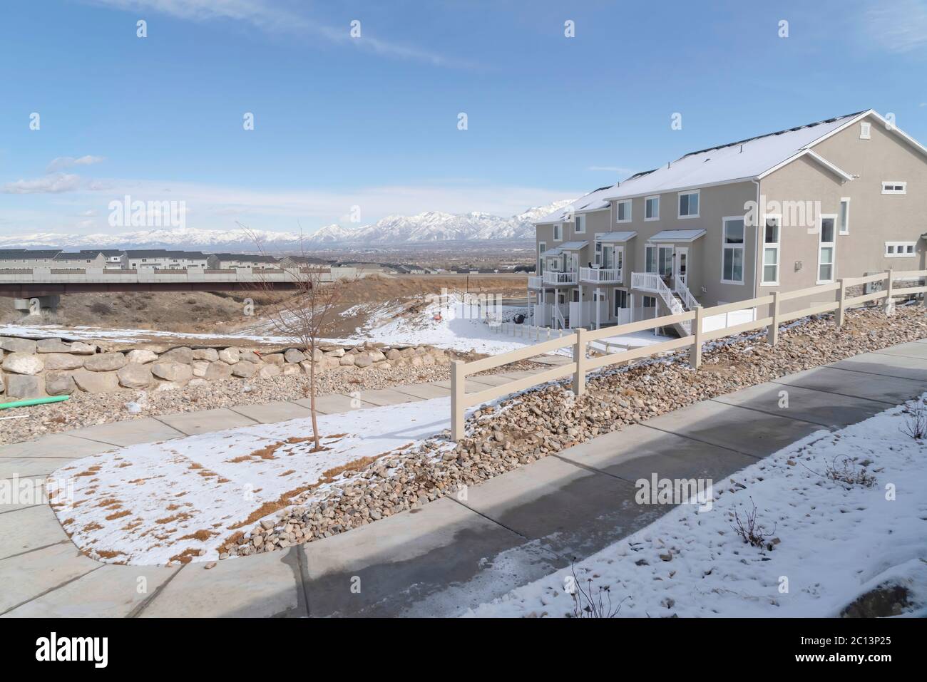 El barrio de South Jordan City en Utah se cubrió de nieve en invierno  Fotografía de stock - Alamy