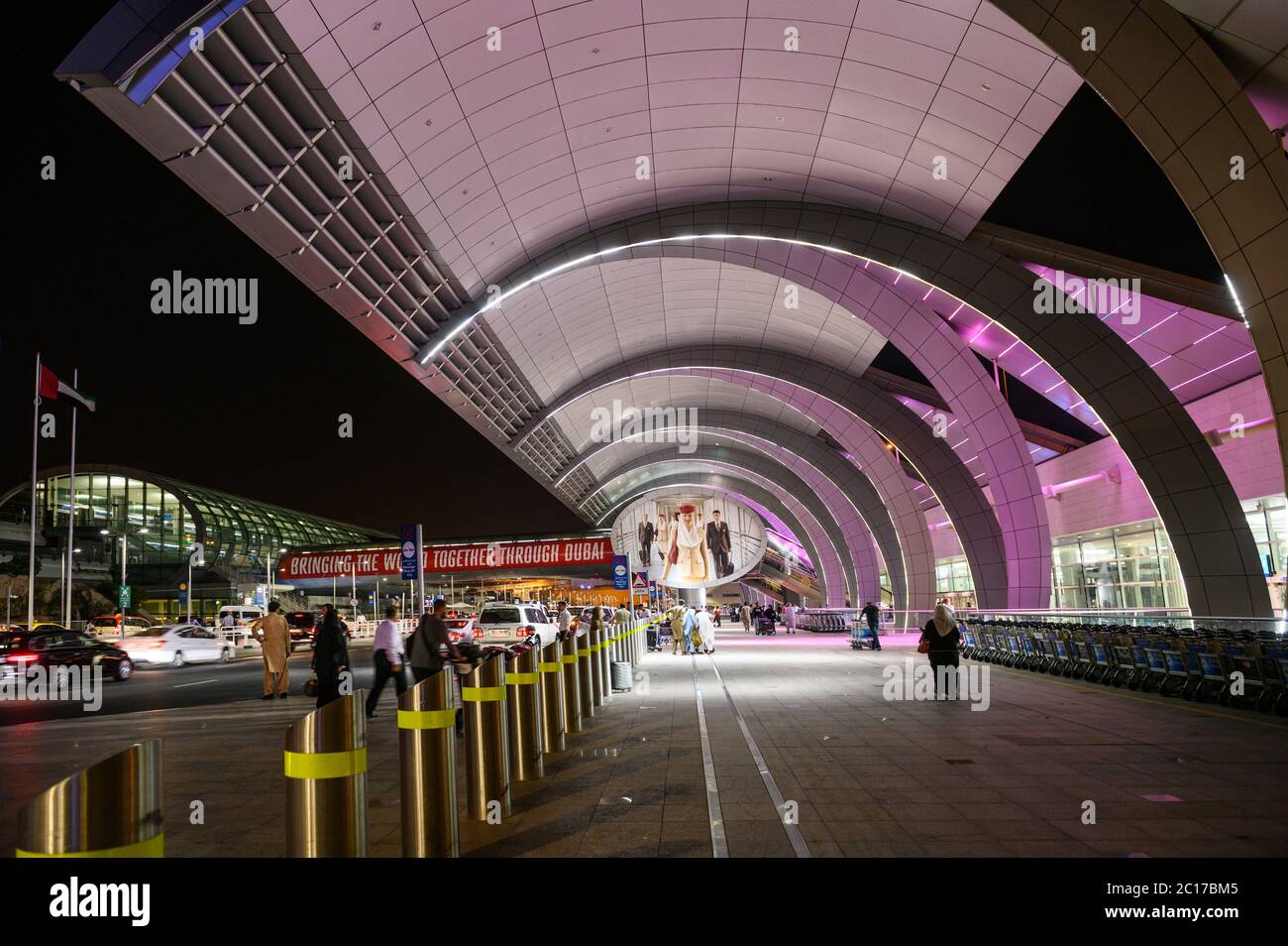 El aeropuerto internacional de Dubai Foto de stock