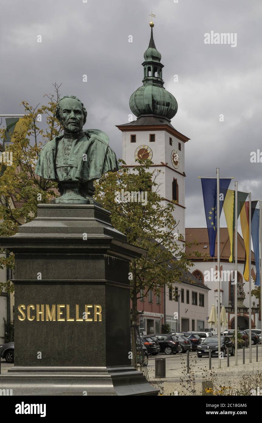 Schmeller monumento en Tirschenreuth, mercado, Alto Palatinado, Bávarians, Alemania Foto de stock