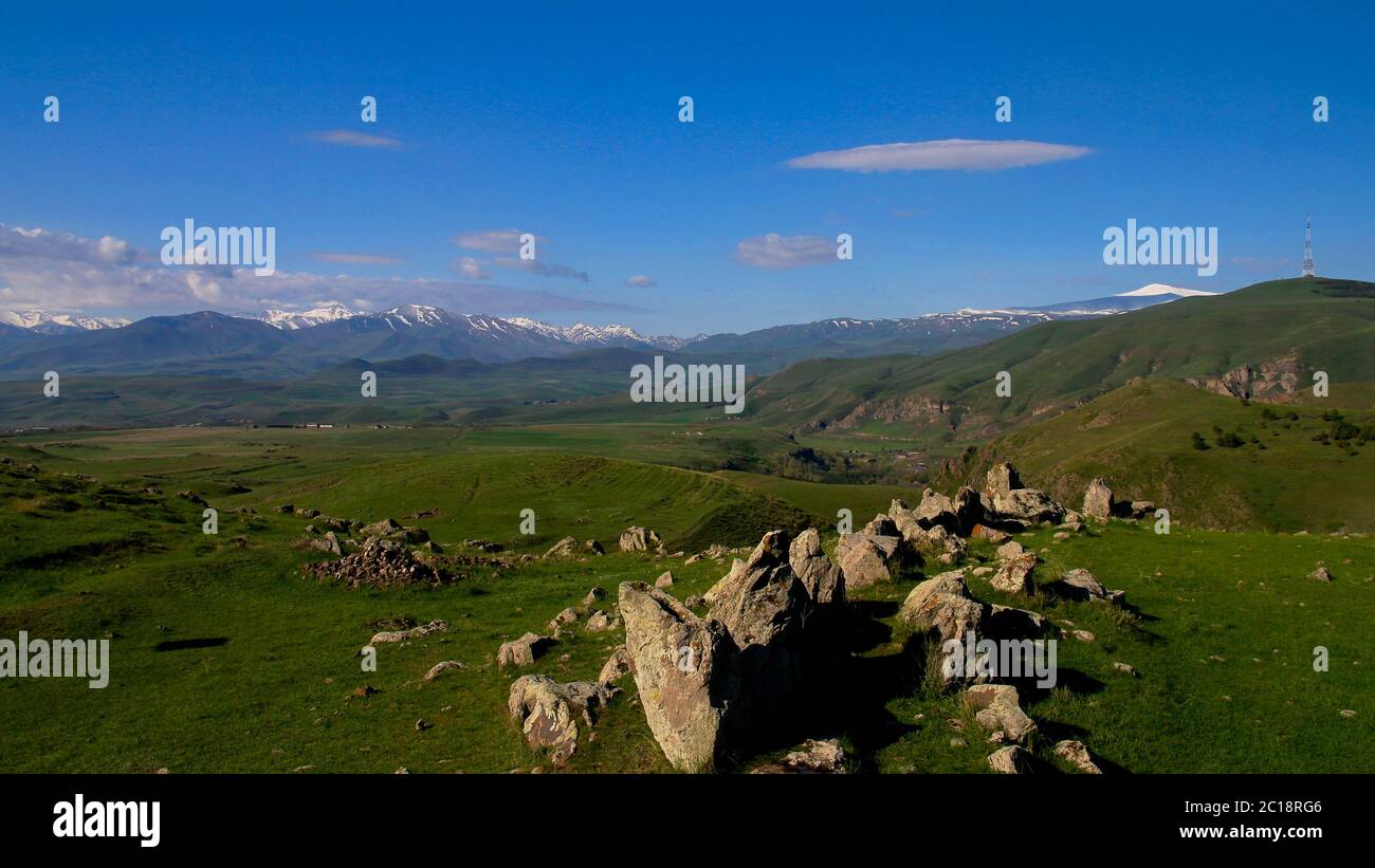 Zorats Karer sitio prehistórico cerca de la aldea de Karahunj, Armenia Foto de stock