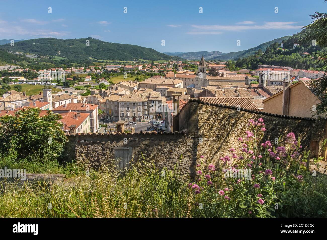 Vista del casco antiguo de Sisteron, Provenza, Francia Foto de stock